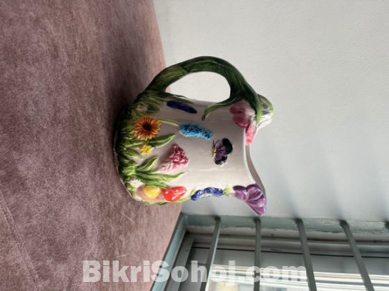 Vintage ceramic showpiece